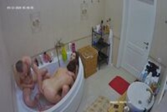 Sabrina Scott and Paola threesome in the bathtub Apr11 20