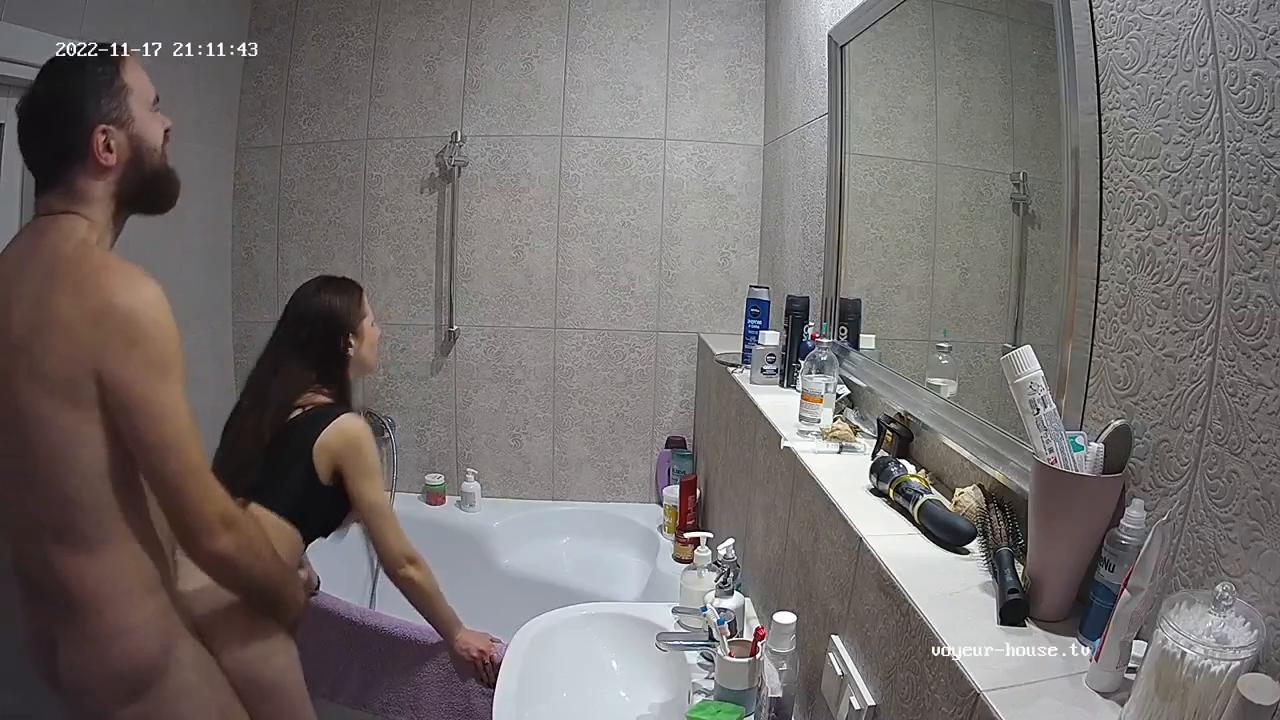 Hajo and Hilda sucking, bating and fucking in bathroom, Nov17 22
