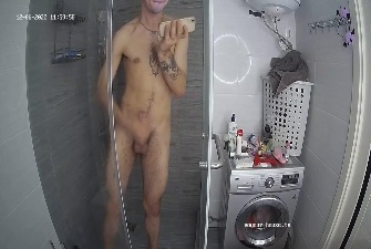 Artem shower & jerking off 6 Dec 2022