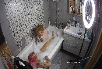 Faye and Mick bath and fingering, Dec08 22