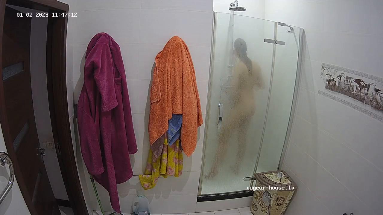 Leksi shower, Jan-02-2023