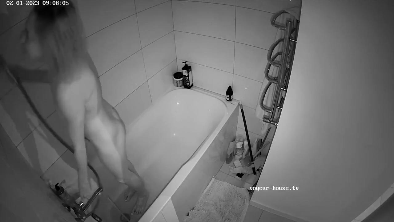 Kamila quick shower after sex, Feb-01-2023