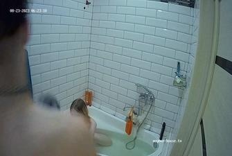 Apartment Bathroom watch Vegas Olivia 12 cam in 2023 Aug-23