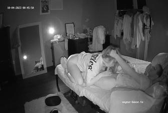 Jane White and Johnny pussy eating, sucking and sex, Oct04-23 cam2