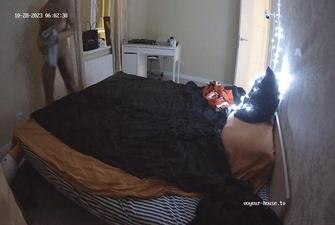 Massages in Bedroom at Liyas Realm 2 2023-10-28 cam2