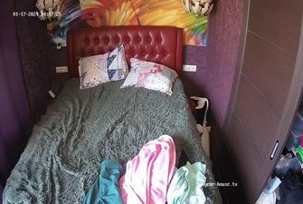 Exclusive, Bedroom apartment Tyrone and Cindy cam19 2024 Jan 17