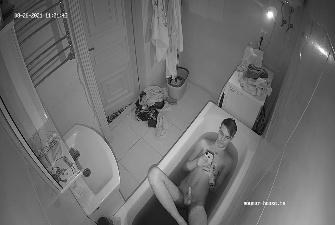 Artem piss bath jerking off 26 Aug 2021 cam 2