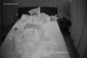 Fox and Guest guys card games and sex 28-06-2024 cam2