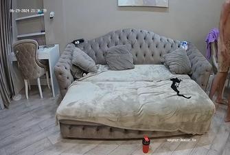Yuneska and Radu, Joanna and Isabela orgy on sofa, Jun29-24 cam2