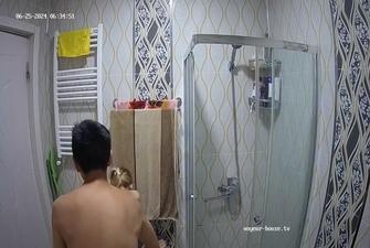 Exclusive, Alleria and Chan Blowjob in the shower, Jun25-24