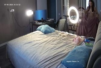 Exclusive, Flora and Dennis Afternoon Hot Sex Camshow 2024-07-05 cam2