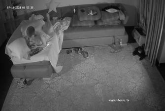 Belladona friends couch sex, 19-07-2024 cam2