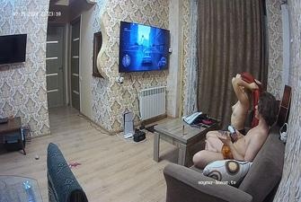 Exclusive, Cheryl and Roy start sex on sofa, 15-07-2024