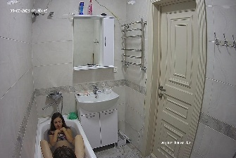 Pasha shy guest girl share a bath 2 Sep 2021