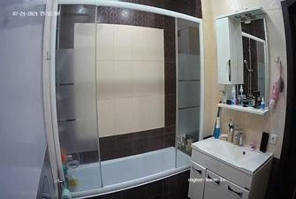 Persephone showering, 24 07 2024