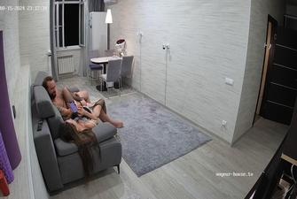 Andreza and Tommy footjob and sex in livingroom late in night 2024-08-15