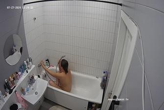 Fennec friend showering, 27 07 2024