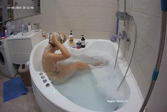 Flamy bath, 06 10 2024