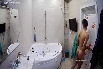 Flamy and Guest guy shower after sex 03-11-2024