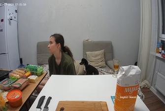 Ballerina and Raslan, oral sex in livingroom 2024-11-24 cam 2
