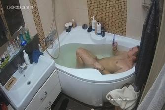 Guest guy bath 28-11-2024