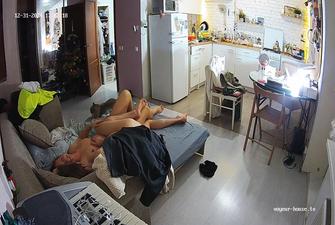 Rachel and Ross Couch Sex rnd 2 2024-12-31 cam 2