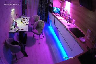 Shana 3-some starts in kitchen 2025-04-25 cam 2