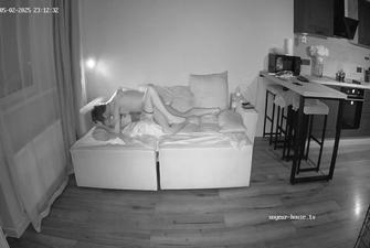Lyalya sex on couch 2025-05-02 cam 4