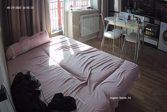 Verian Tea sex livingroom 2025-05-29 cam 2