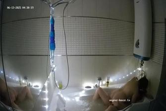 Erik Frida Allentia, bath and sex in bathtub 2025-06-13 cam 5